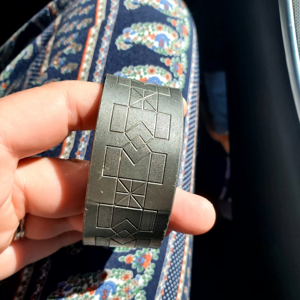 Bessi pewter Norway "A" cuff bracelet